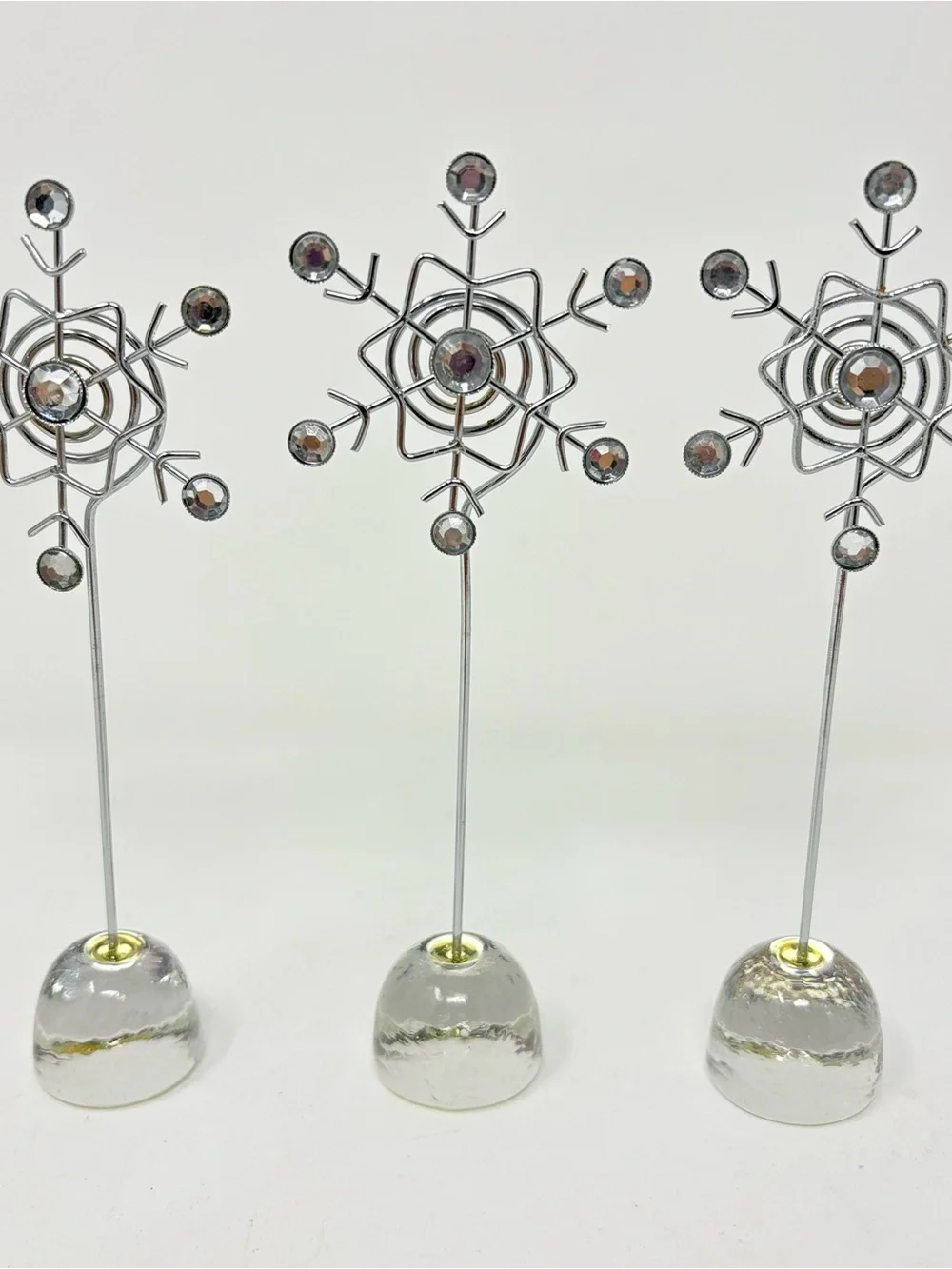 Pier 1 Imports Christmas Holiday Silver Snowflake Photo Holders New Set of 3